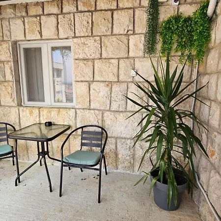 Radule Apartment *